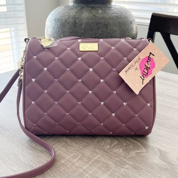 Betsey Johnson purse quilted crossbody - Mauve floral butterfly design - Picture 2 of 9